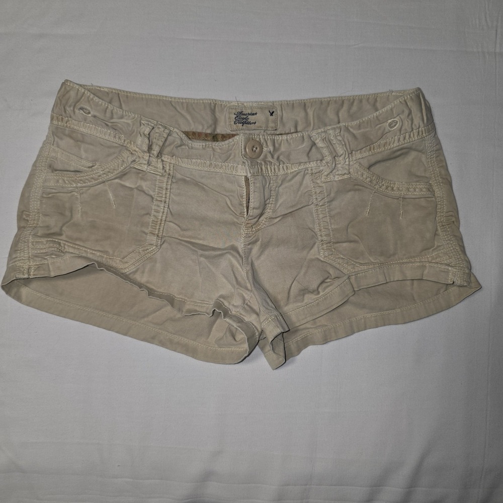 y2k American Eagle low rise khaki shorts tan beige 2" 2000s Size 0